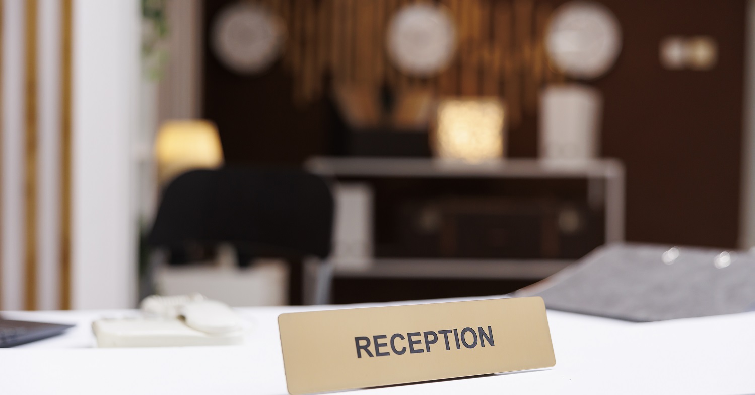 Contact | Melody Queen Hotel